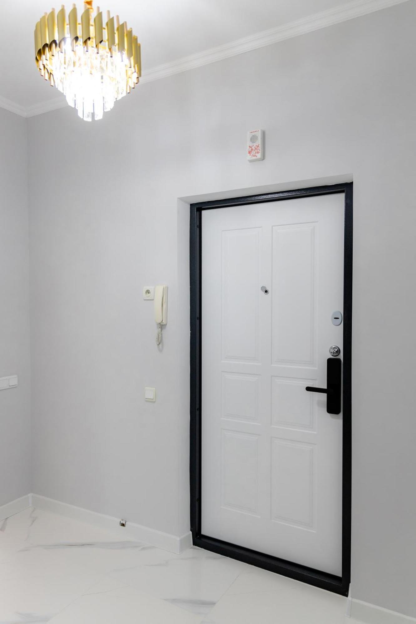 2 комнатная с видом на горы, возле трц мега Apartment