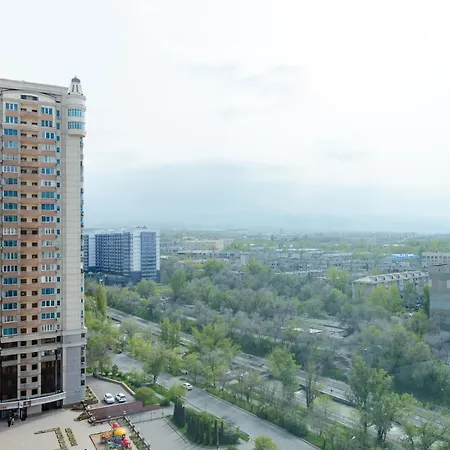 2 Комнатная С Видом На Горы, Возле Трц Мега Almaty Exterior foto