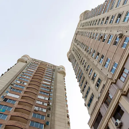 2 Комнатная С Видом На Горы, Возле Трц Мега Almaty Exterior foto
